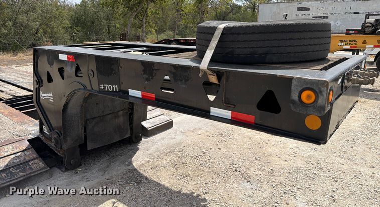 image for item ED5923 2011 Trail King TK70HG-492 lowboy equipment trailer
