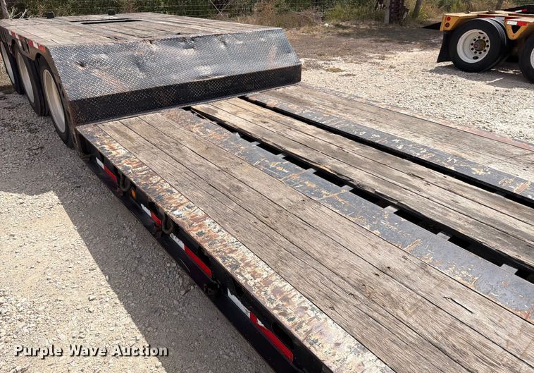 image for item ED5923 2011 Trail King TK70HG-492 lowboy equipment trailer