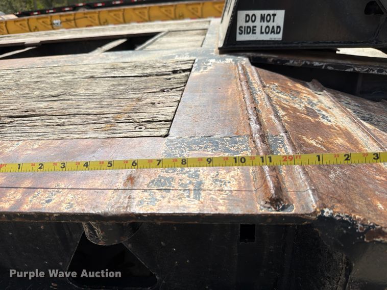 image for item ED5923 2011 Trail King TK70HG-492 lowboy equipment trailer