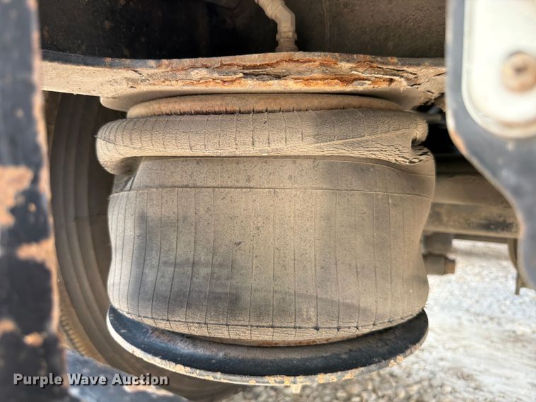 image for item ED5923 2011 Trail King TK70HG-492 lowboy equipment trailer