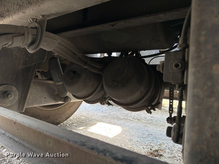 image for item ED5923 2011 Trail King TK70HG-492 lowboy equipment trailer