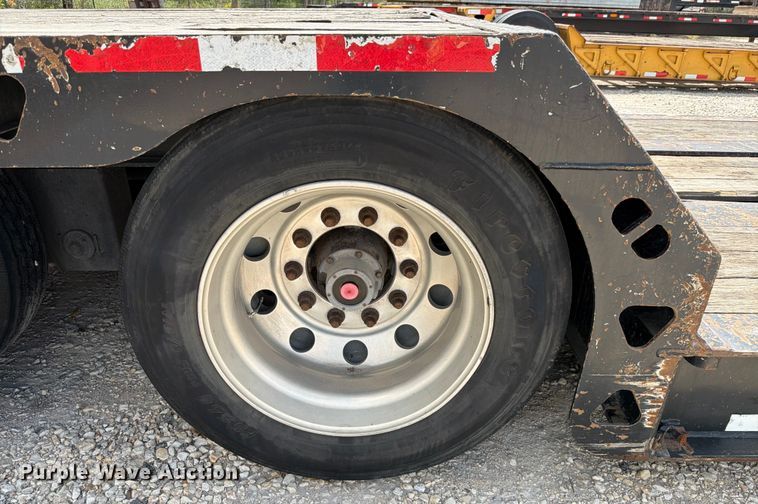 image for item ED5923 2011 Trail King TK70HG-492 lowboy equipment trailer