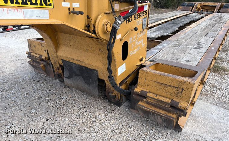 image for item ED5924 2002 Trail King HG Series lowboy equipment trailer