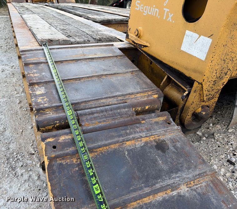 image for item ED5924 2002 Trail King HG Series lowboy equipment trailer