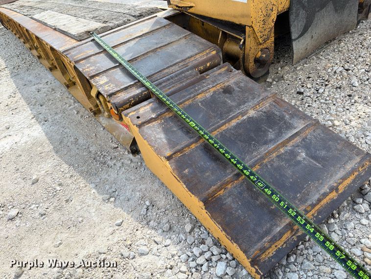 image for item ED5924 2002 Trail King HG Series lowboy equipment trailer