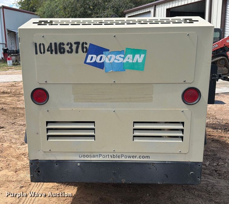 image for item ED5929 2015 Doosan P425/HP375WCU-T4I air compressor
