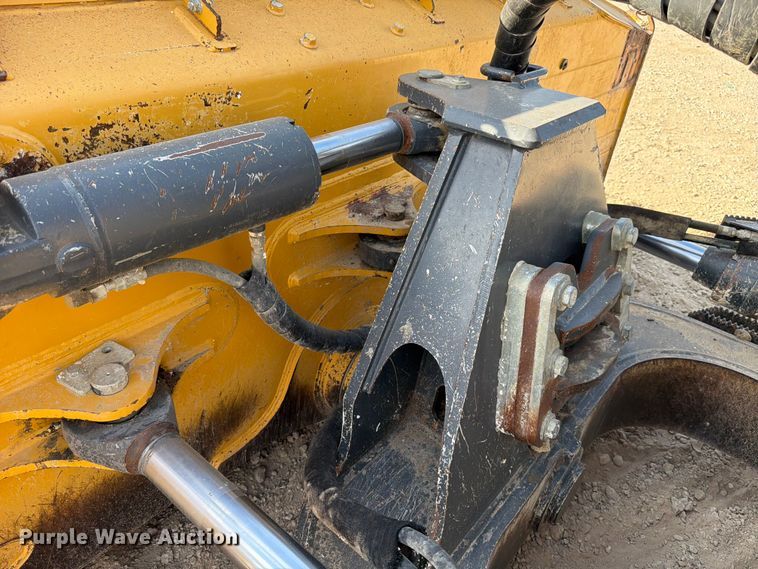 image for item ED5941 2018 John Deere 850K dozer