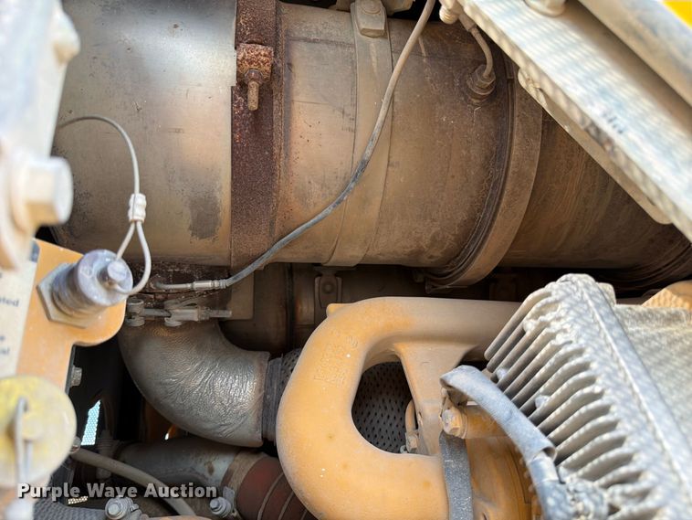 image for item ED5941 2018 John Deere 850K dozer