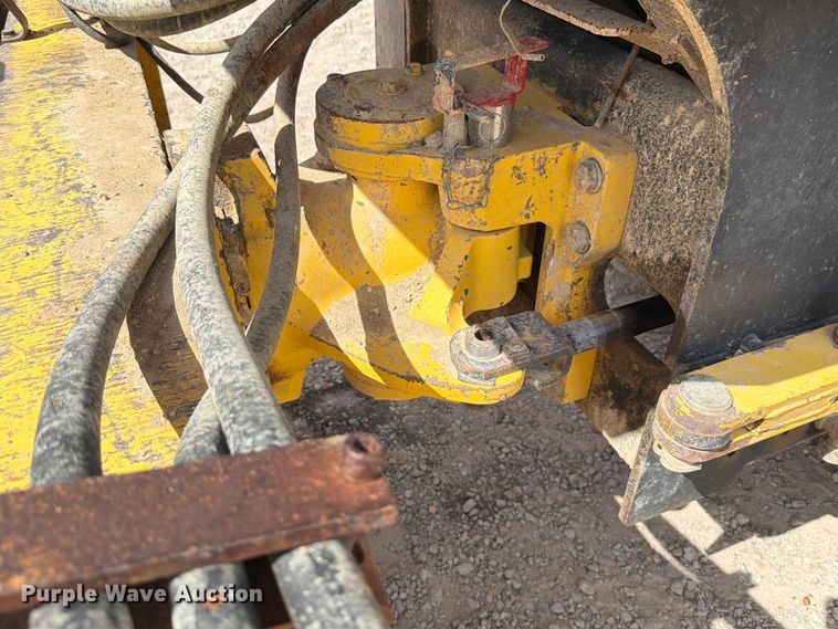 image for item ED5944 2006 Bomag BW 213 PDH-3 single drum vibratory roller