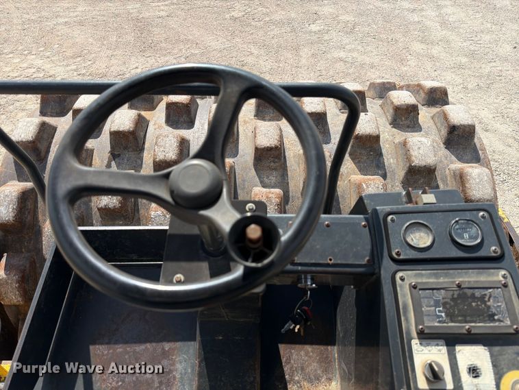 image for item ED5944 2006 Bomag BW 213 PDH-3 single drum vibratory roller