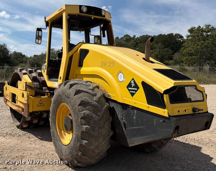 image for item ED5945 2015 Bomag BW 211 PD-50 single drum vibratory roller