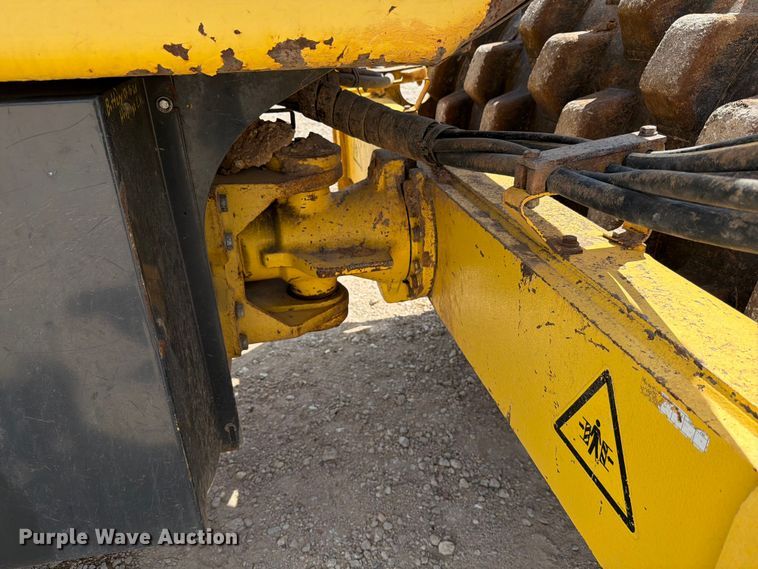 image for item ED5945 2015 Bomag BW 211 PD-50 single drum vibratory roller