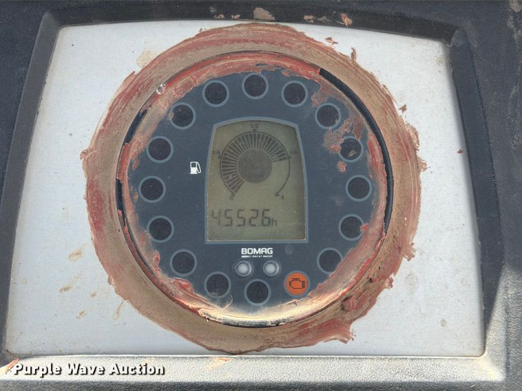 image for item ED5945 2015 Bomag BW 211 PD-50 single drum vibratory roller