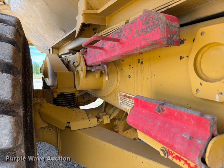 image for item ED5947 Caterpillar D400 articulated haul truck