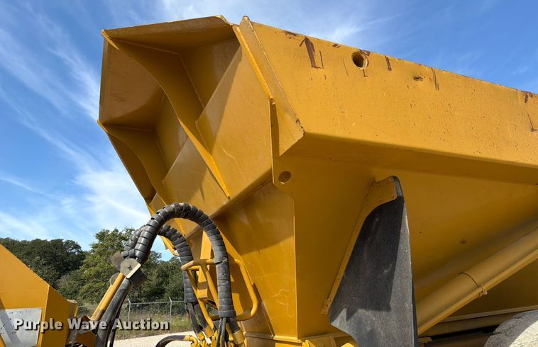 image for item ED5947 Caterpillar D400 articulated haul truck