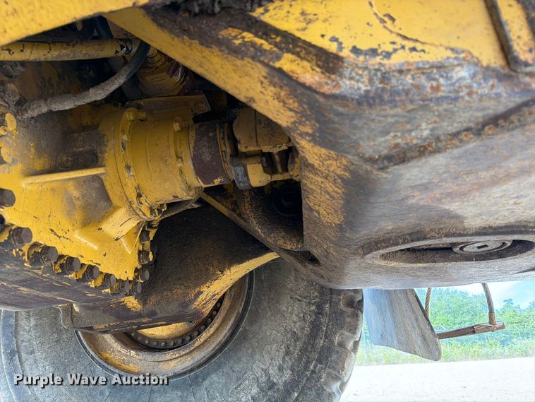 image for item ED5947 Caterpillar D400 articulated haul truck