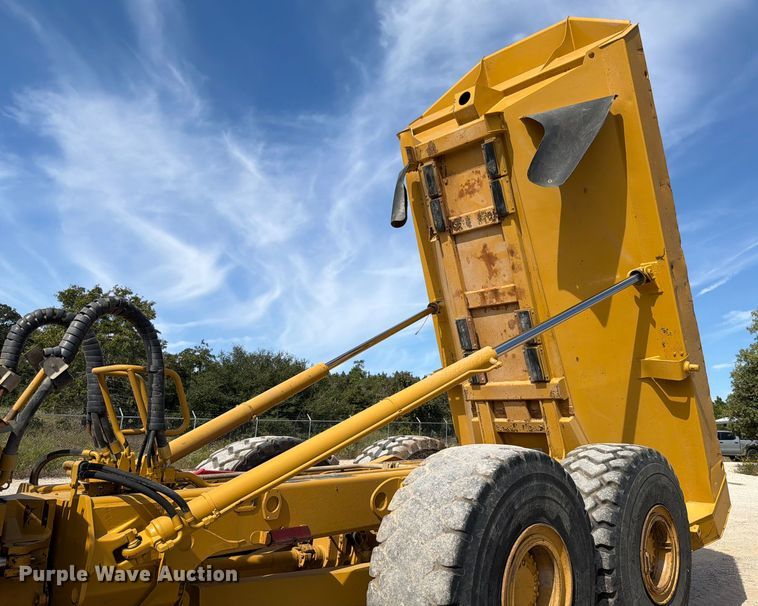 image for item ED5947 Caterpillar D400 articulated haul truck