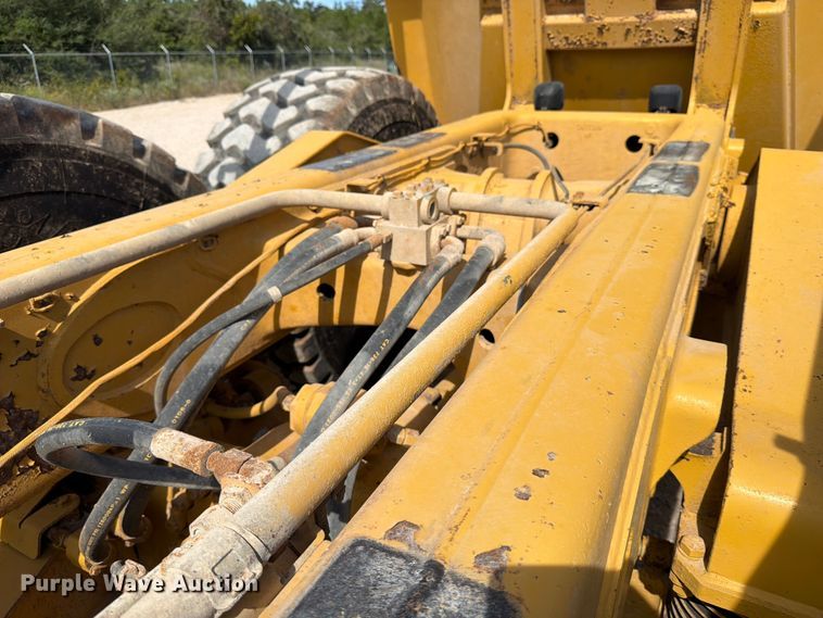 image for item ED5947 Caterpillar D400 articulated haul truck