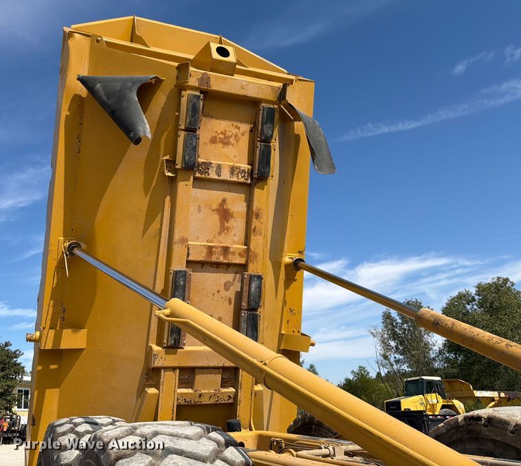 image for item ED5947 Caterpillar D400 articulated haul truck