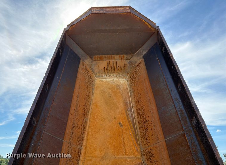 image for item ED5947 Caterpillar D400 articulated haul truck