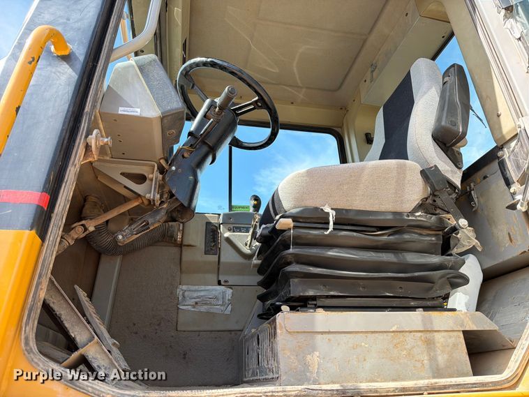 image for item ED5947 Caterpillar D400 articulated haul truck