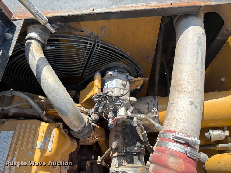 image for item ED5947 Caterpillar D400 articulated haul truck