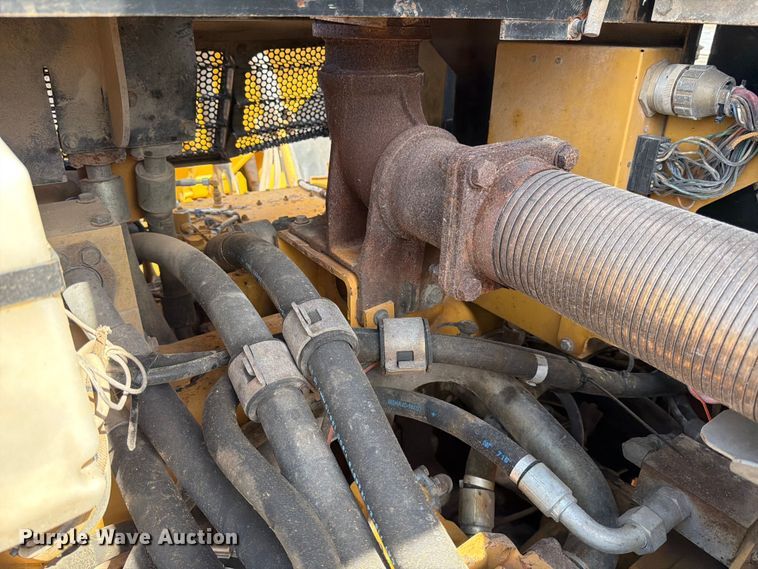 image for item ED5947 Caterpillar D400 articulated haul truck