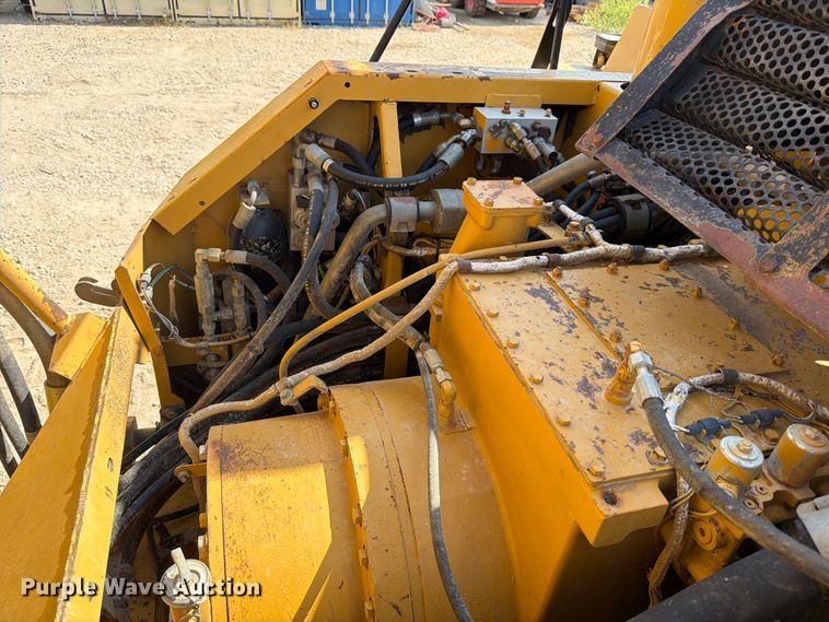 image for item ED5947 Caterpillar D400 articulated haul truck