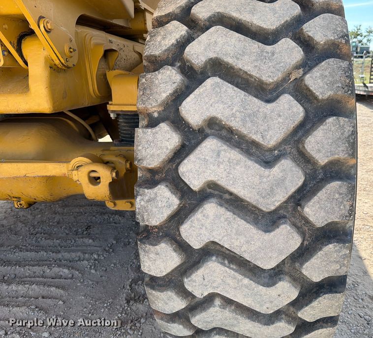 image for item ED5947 Caterpillar D400 articulated haul truck