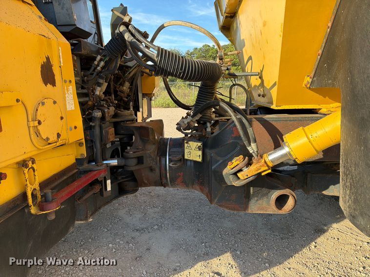 image for item ED5948 2006 Komatsu HM350-1L articulated haul truck