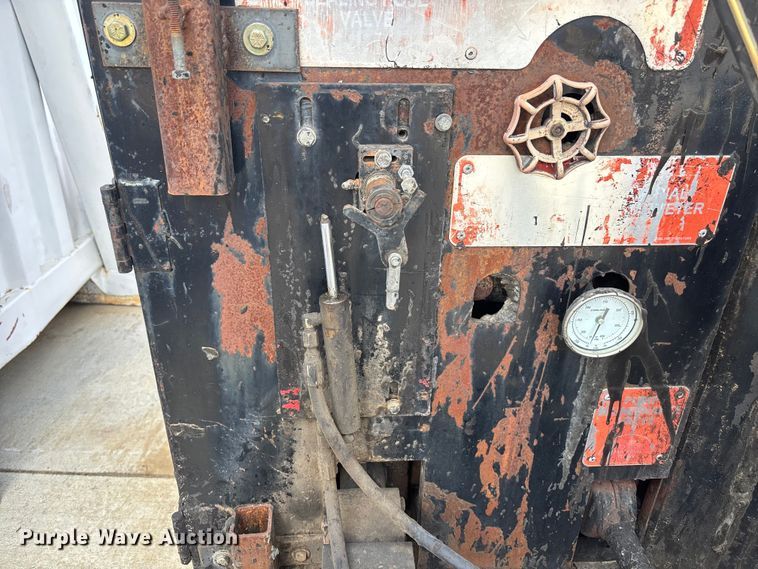 image for item EE4019 2008 CimLine 110 Magma melter applicator