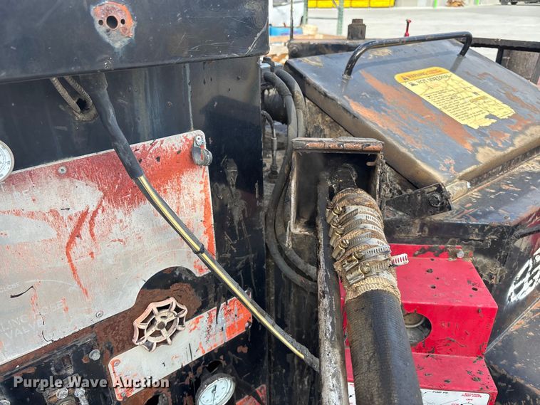 image for item EE4019 2008 CimLine 110 Magma melter applicator