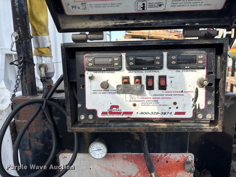 image for item EE4019 2008 CimLine 110 Magma melter applicator