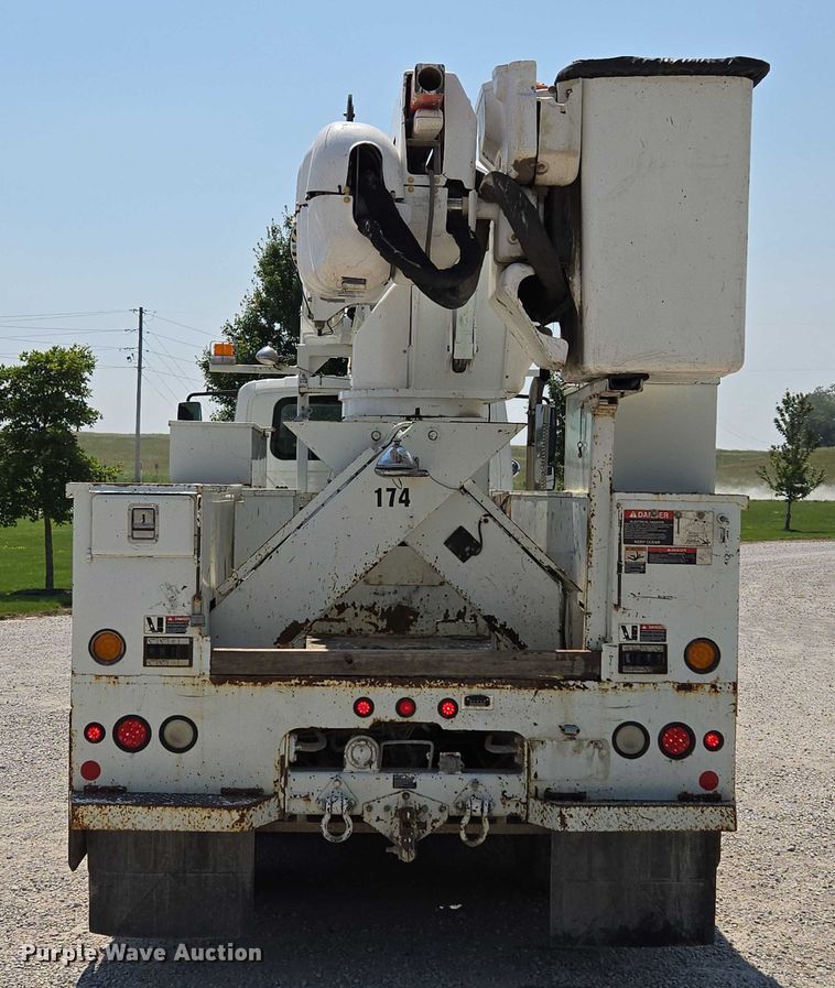image for item EF1508 2011 International 7500 bucket truck
