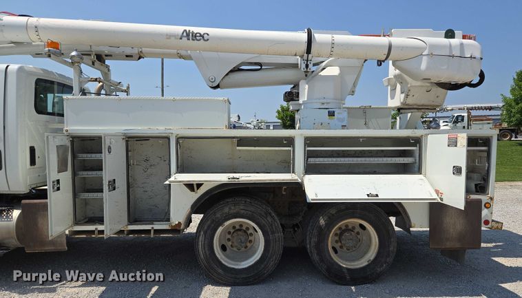 image for item EF1508 2011 International 7500 bucket truck