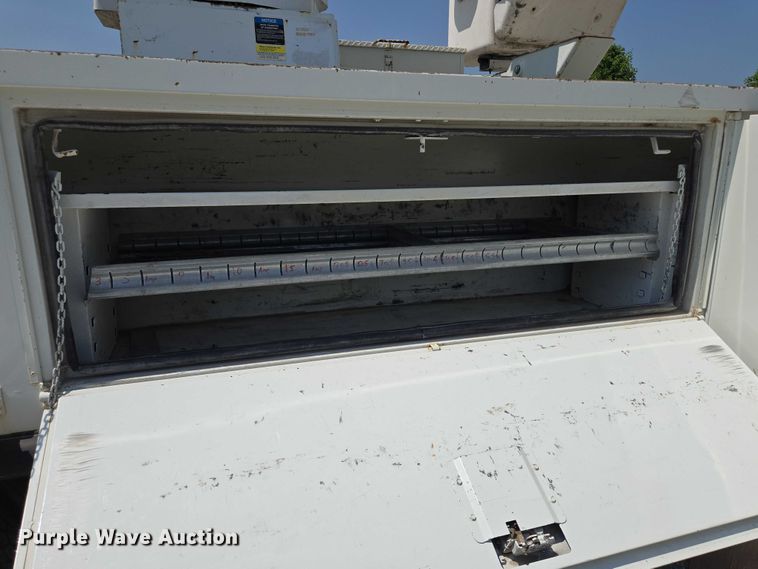 image for item EF1508 2011 International 7500 bucket truck