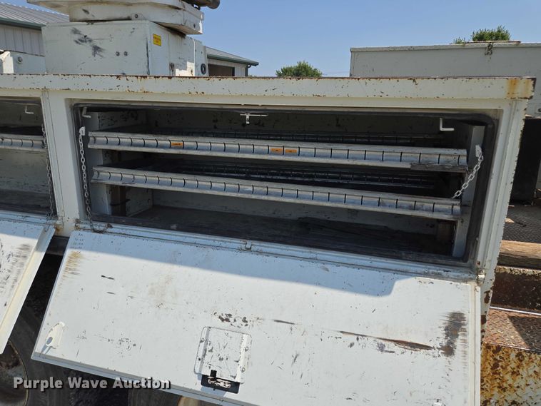 image for item EF1508 2011 International 7500 bucket truck