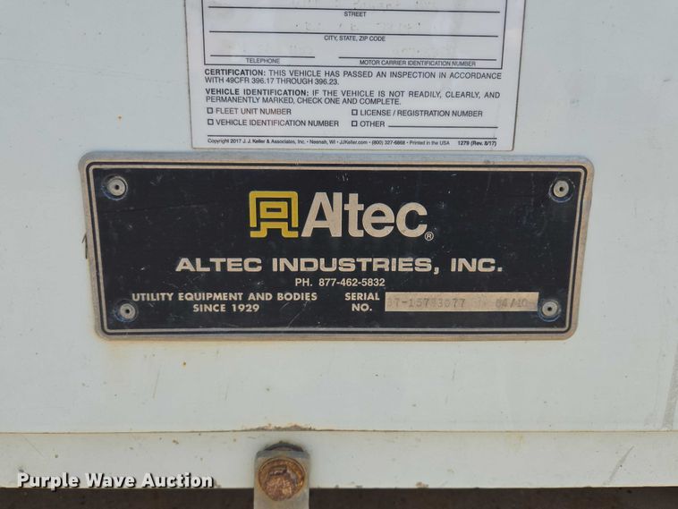 image for item EF1508 2011 International 7500 bucket truck