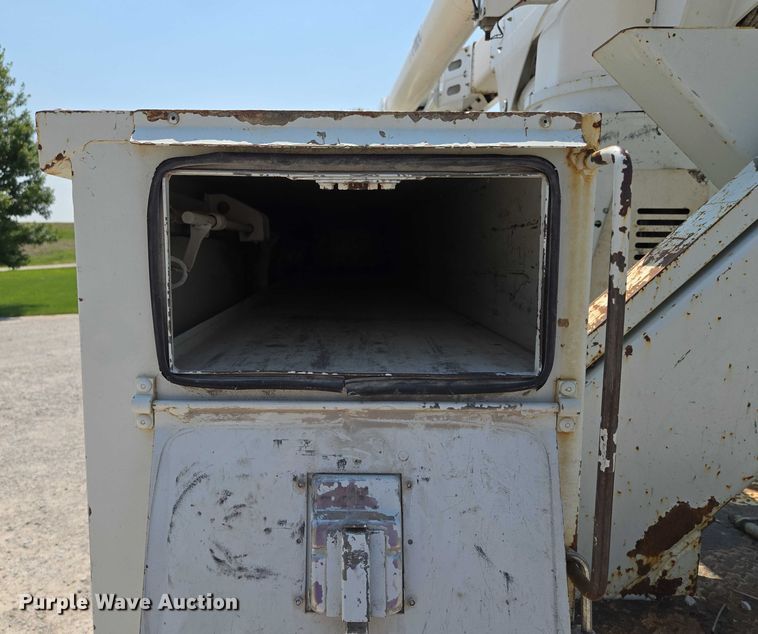 image for item EF1508 2011 International 7500 bucket truck