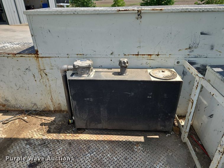 image for item EF1508 2011 International 7500 bucket truck