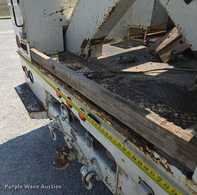 image for item EF1508 2011 International 7500 bucket truck