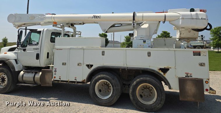 image for item EF1508 2011 International 7500 bucket truck