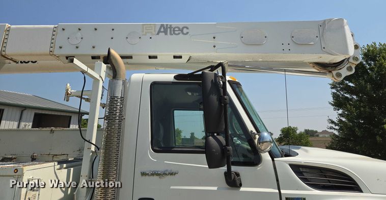 image for item EF1508 2011 International 7500 bucket truck