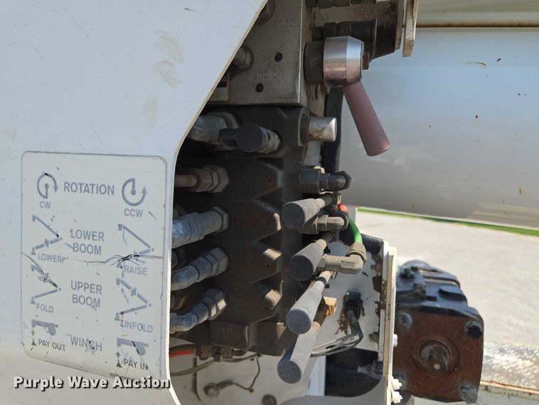 image for item EF1508 2011 International 7500 bucket truck