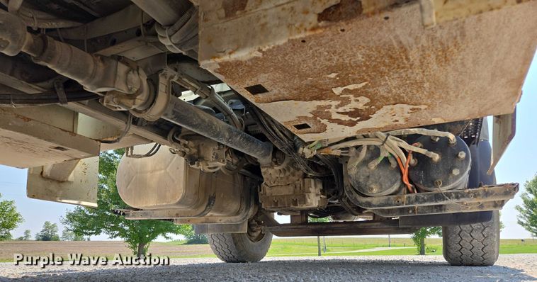 image for item EF1508 2011 International 7500 bucket truck