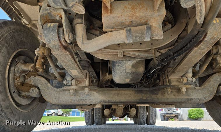 image for item EF1508 2011 International 7500 bucket truck