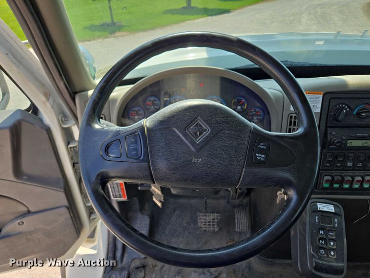 image for item EF1508 2011 International 7500 bucket truck