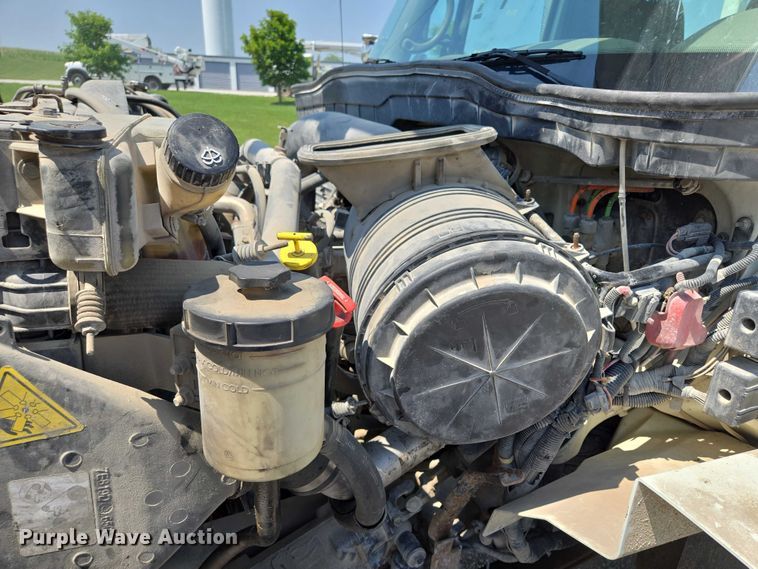 image for item EF1508 2011 International 7500 bucket truck