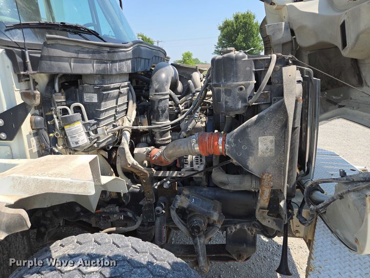 image for item EF1508 2011 International 7500 bucket truck