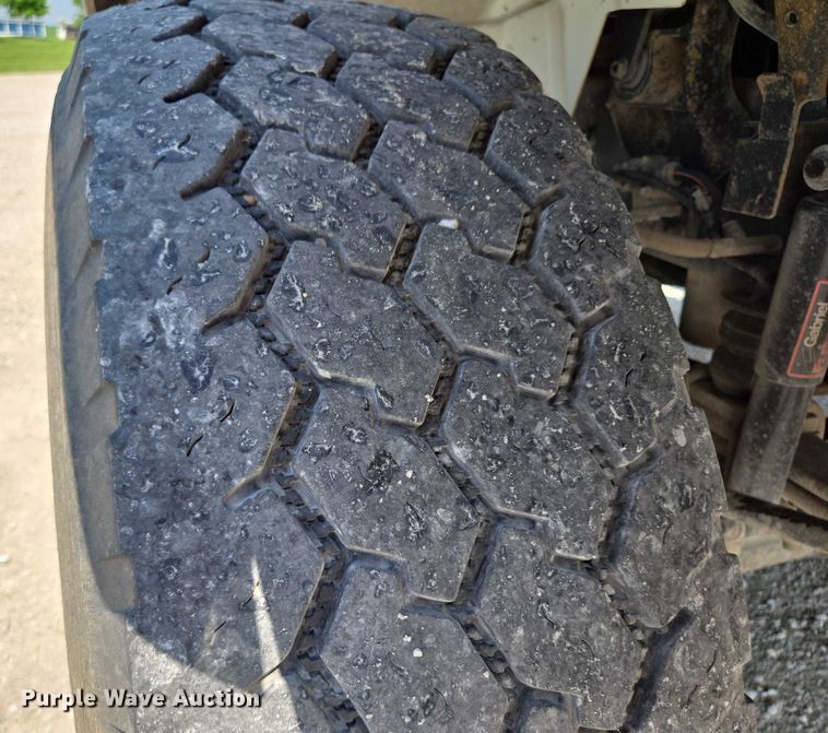 image for item EF1508 2011 International 7500 bucket truck